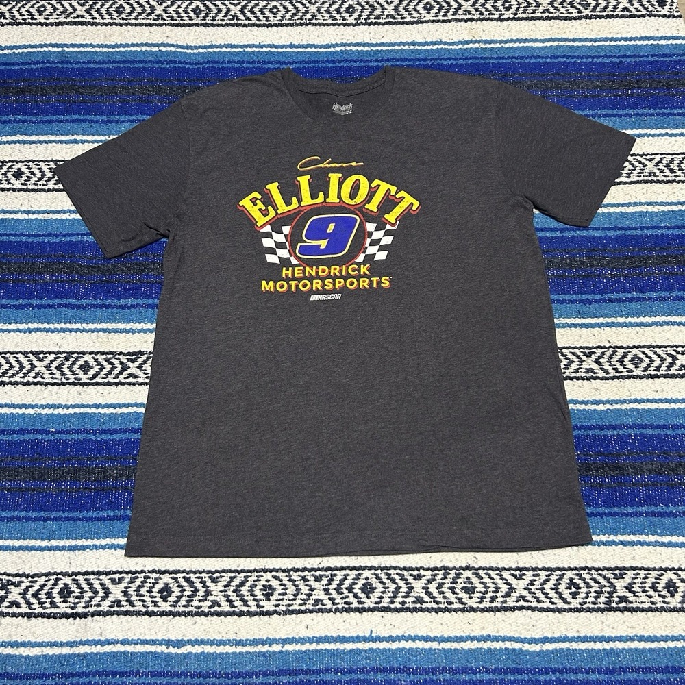 Chase Elliott #9 Hendrick Motorsports NASCAR Men's XL Gray Racing T-Shirt